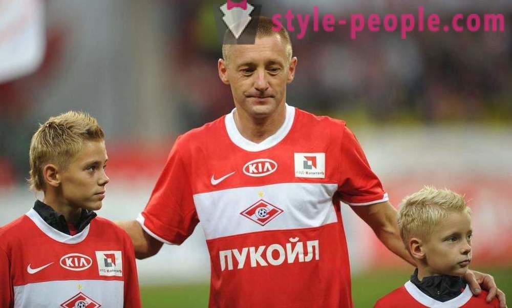 Αντρέι Tikhonov: ποδόσφαιρο και καθοδήγηση σταδιοδρομίας