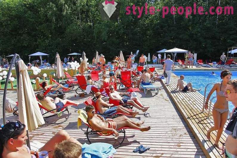 «Η πισίνα» στο Sokolniki