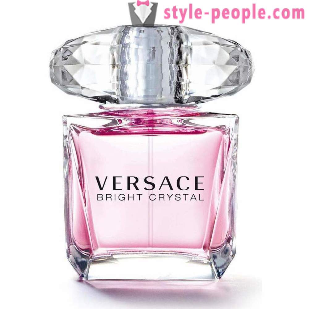 Άρωμα «Versace Bright Κρίσταλ»: Περιγραφή και σχόλια