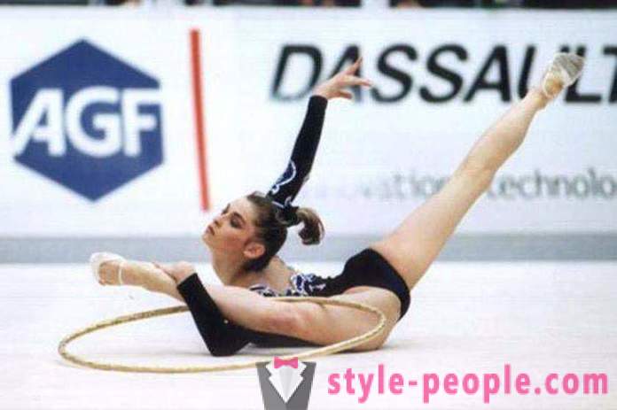 Τζούλια Barsukov: σχόλια Σχολή ρυθμικής γυμναστικής Ολυμπιονίκη