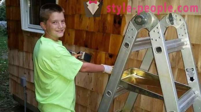 13-year-old αγόρι που χτίστηκε τον εαυτό του ένα σπίτι