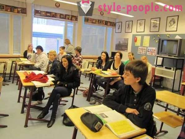 Στη Φινλανδία, τα σχολεία έχουν καταργήσει τη μελέτη μιας δεύτερης γλώσσας του κράτους