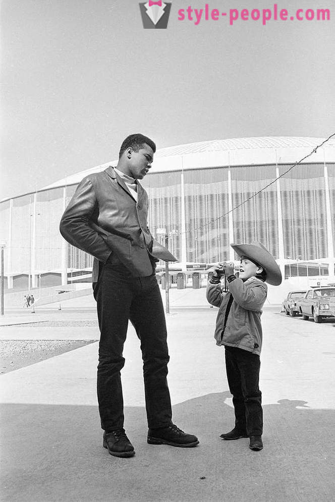 Γενέθλια Greatest: Muhammad Ali έξω από το δαχτυλίδι