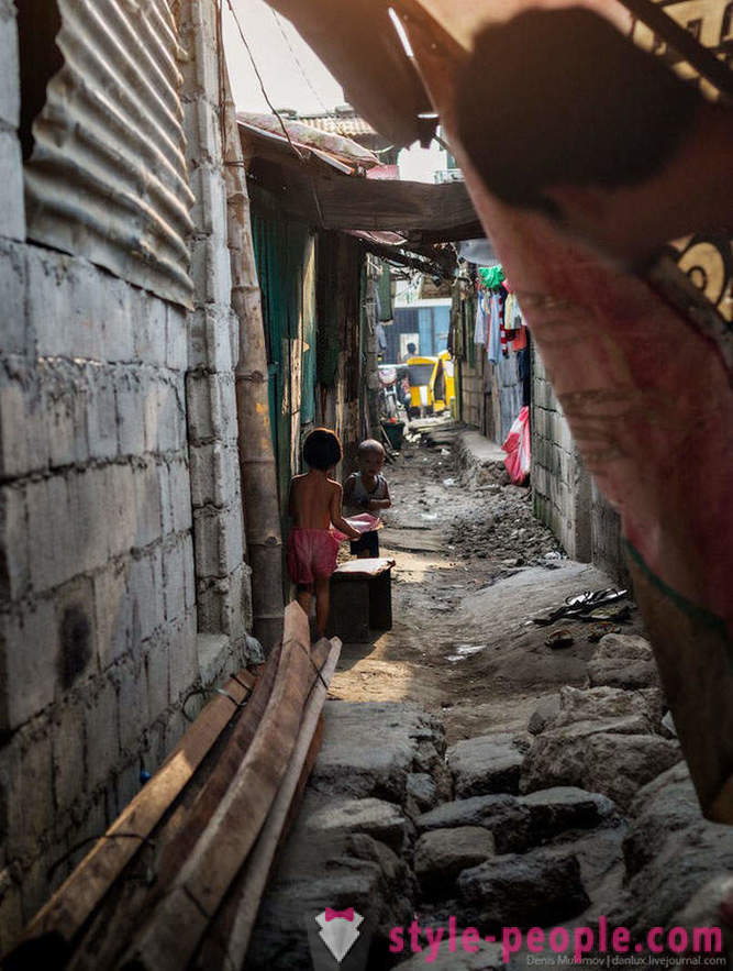 Η ζωή στις φτωχογειτονιές της Μανίλα