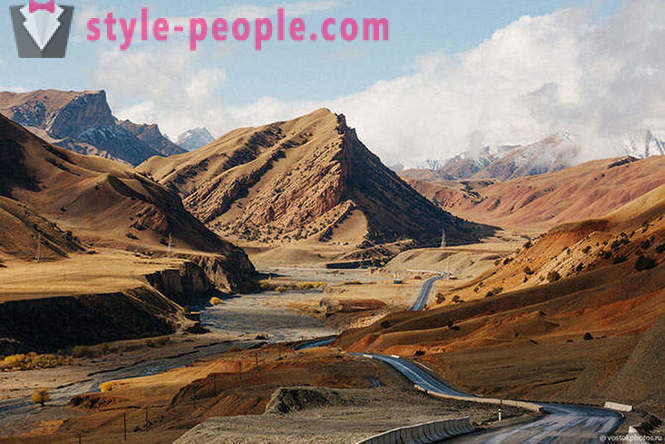 Το πιο όμορφο δρόμο - Pamir εθνική οδό