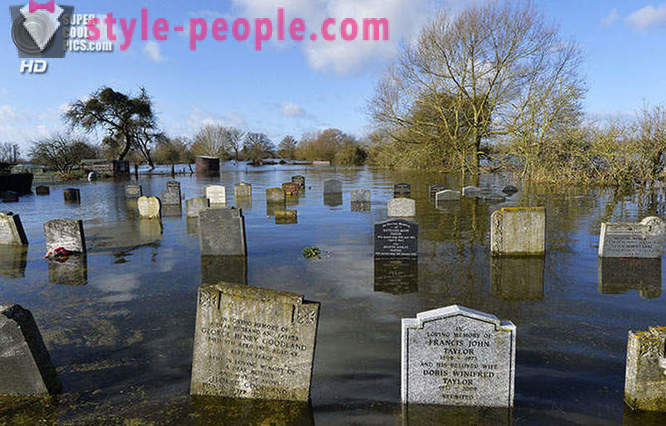 Πλημμύρες στη νοτιοδυτική Αγγλία