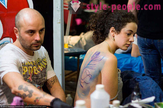 Tattoo τέχνη σε διεθνές συνέδριο στο Βερολίνο