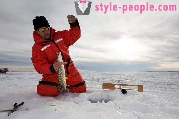 Χειμώνας ψάρεμα στον πάγο πρώτο: Συμβουλές έμπειρους