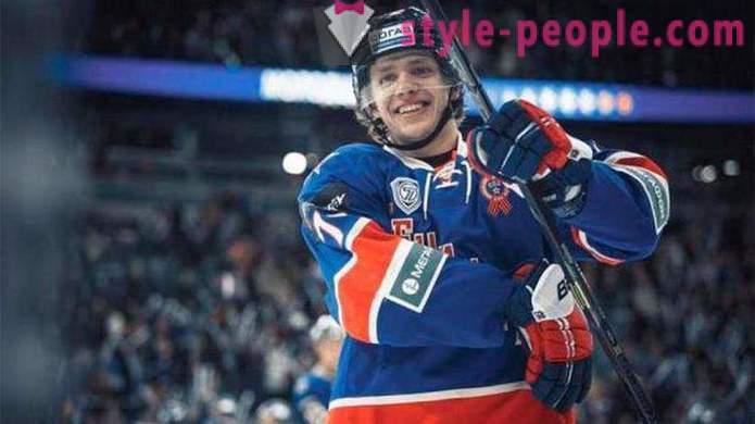 Εμπρός «Σικάγο Μπλάκχοκς» Artemy Panarin: ο δρόμος προς το NHL