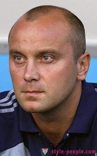 Ντμίτρι Khokhlov - ποδοσφαιριστής με κεφαλαίο γράμμα