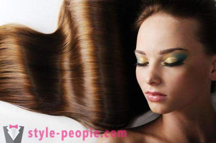 5 λόγοι για να χρησιμοποιήσετε ένα σαμπουάν με κερατίνη. Το καλύτερο για τα μαλλιά σας