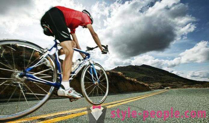 Ποδηλασία: οφέλη και τους κινδύνους. Οι μύες που εργάζονται, ενώ το ποδήλατο