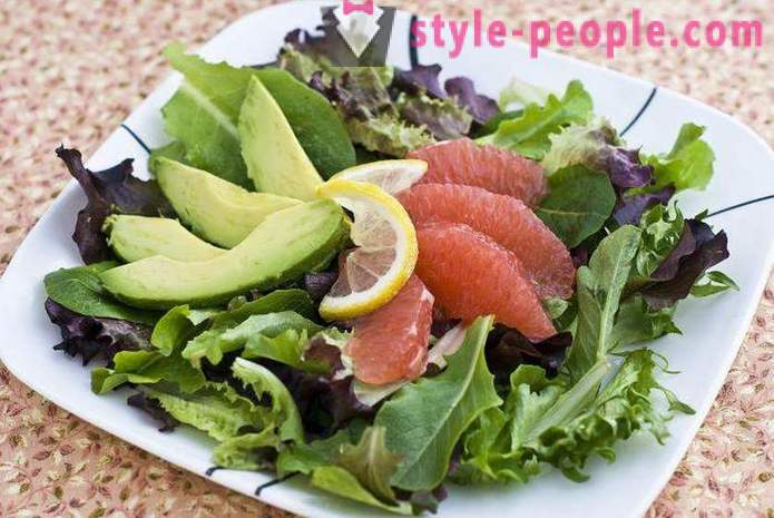 Διαιτητικά διατροφή σαλάτα: συνταγές μαγειρικής με φωτογραφίες. ελαφριές σαλάτες