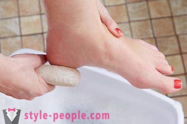 Ξηρό δέρμα στα πόδια σας: Αιτίες