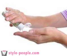 Απολυμαντικό χεριών - αποτελεσματική προστασία από τα μικρόβια και απαλή φροντίδα του δέρματος